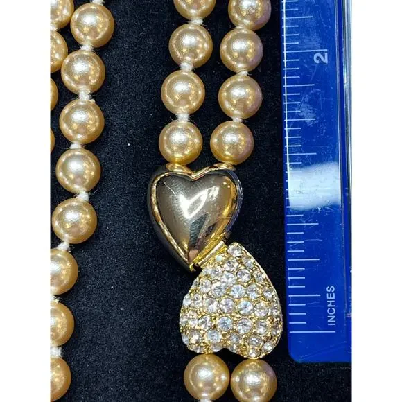 Vintage Joan Rivers Faux Pearl Necklace Double Hearts - Gold & Rhinestone clasp - Picture 2 of 8